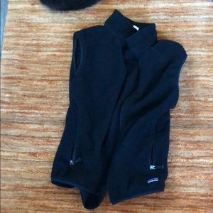 Men’s black Patagonia vest size L